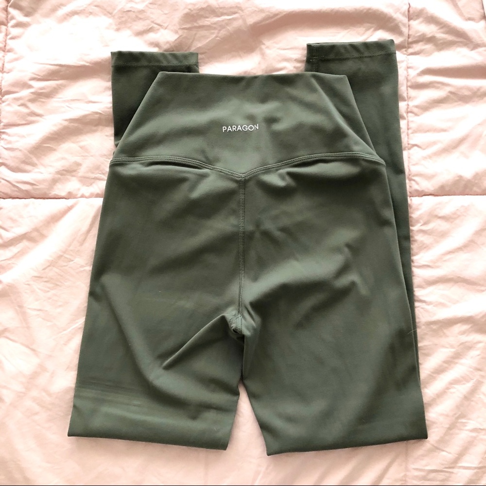 Paragon every day legging size small